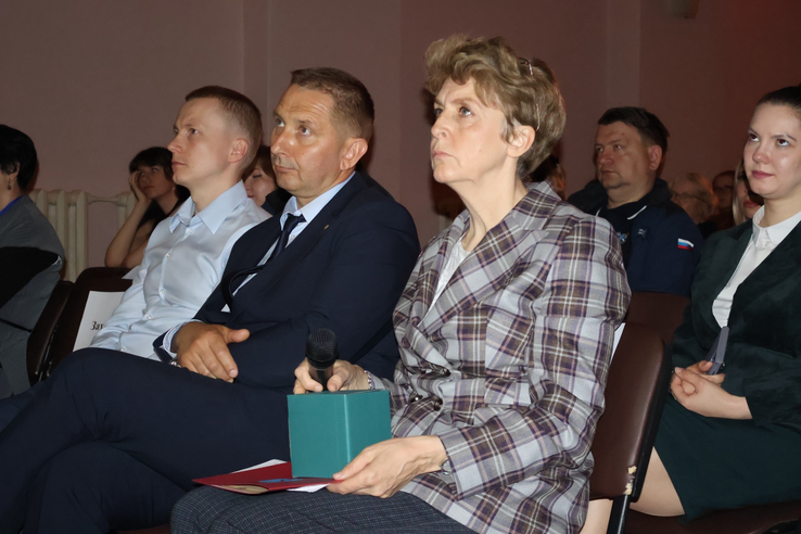 В Гостилицах прошел юбилейный семинар по здоровью лошадей