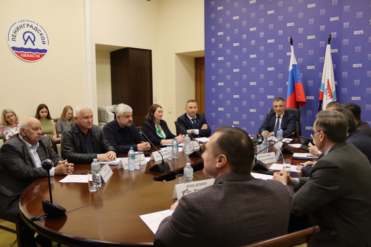 Заготовка кормов и сохранение дойного стада в Ленинградской области