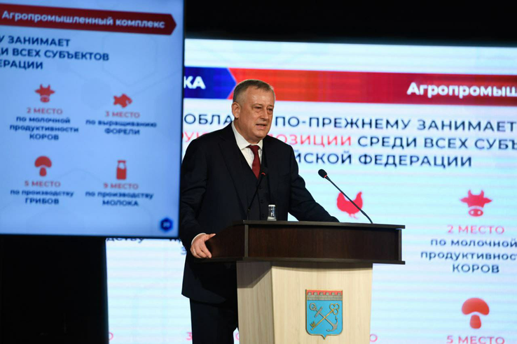 Губернатор Александр Дрозденко подвел итоги 2021 года