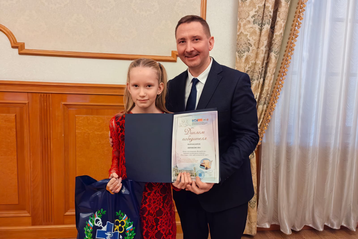 «Волшебство» Гатчинской школьницы признано лучшим литературным произведением