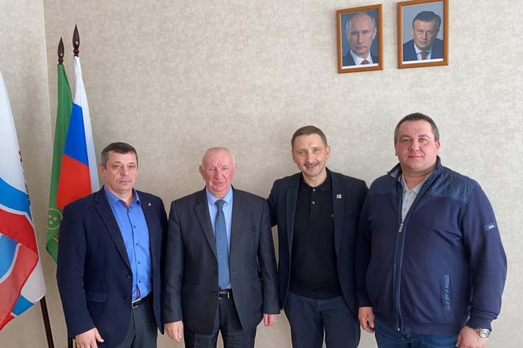 Леонид Кротов провел ряд рабочих встреч в Волосовском районе